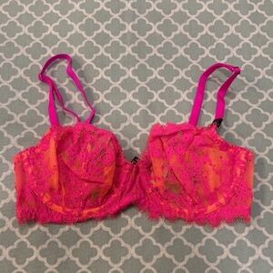 Victoria’s Secret Very Sexy Unlined Lace 32C NWT